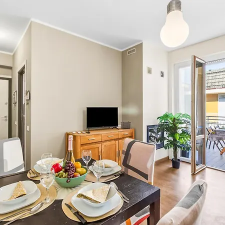 Casa Mirella Quiet 2br With View, Balcony And Ac - Happy * Nebbiuno