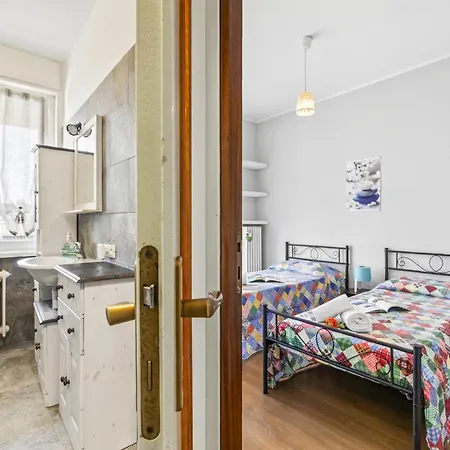 Casa Mirella Quiet 2br With View, Balcony And Ac - Happy Nebbiuno